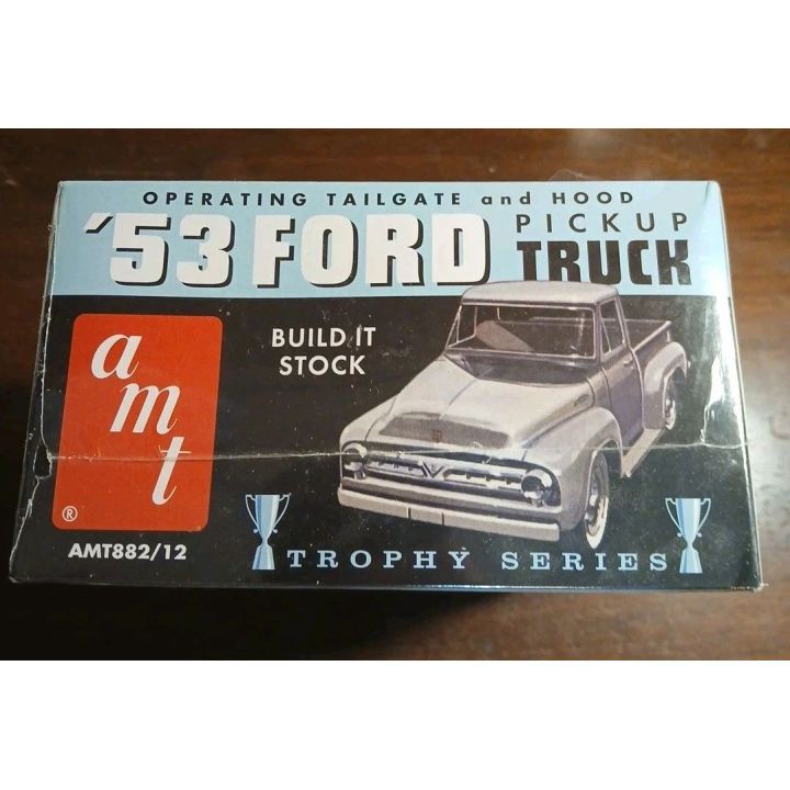 Ford Pickup 1953 – Klasyczny pickup z USA 3w1 | Model plastikowy do sklejania AMT (skala 1:25)