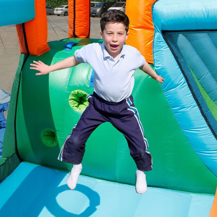 Słoneczna Oaza, Wodny Dmuchaniec 7w1 (Zamek Dmuchany) – Trampolina, zjeżdżalnie i brodzik | Letni park rozrywki w ogrodzie