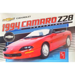 Chevy Camaro Convertible 1994 – Kabriolet lat 90. z USA | Model plastikowy do sklejania AMT (skala 1:20, długość 24 cm)