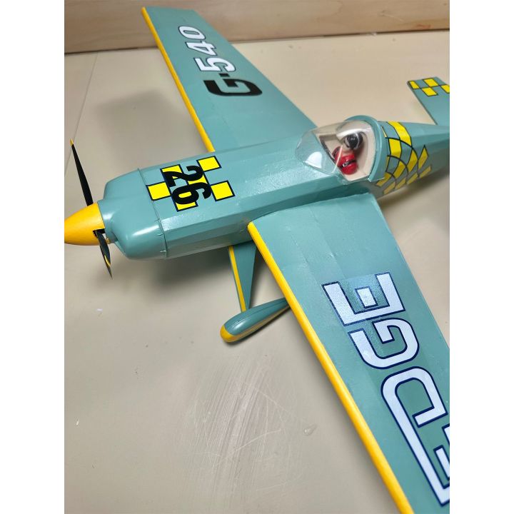 Edge 540 – Akrobacyjny samolot z napędem gumowym | Model balsowy do budowy Guillows (skala 1:14, rozpiętość 51 cm)